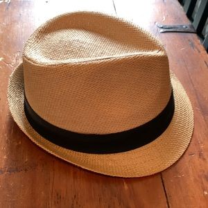 Casual lightweight hat